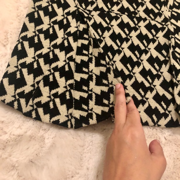 VINTAGE DVF SKIRT SZ 8 - Picture 4 of 7